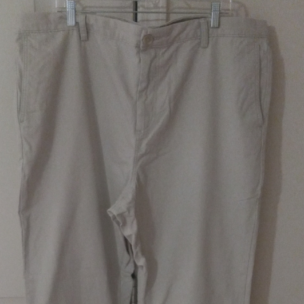 Old Navy Tan Chinos Classic Flat-Front Design